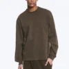 Relaxed Long-Sleeved T-Shirt – Dark Brown Relaxed Long-Sleeved T-Shirt – Dark Brown