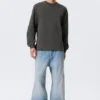 Relaxed Long-Sleeved T-Shirt – Dark Grey Relaxed Long-Sleeved T-Shirt – Dark Grey