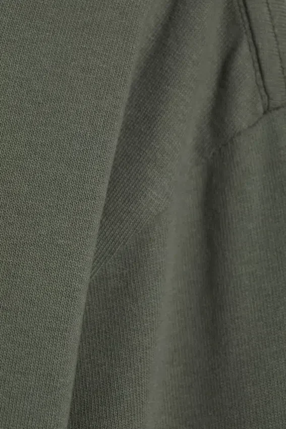 Relaxed Long-Sleeved T-Shirt – Dusty Khaki Green Relaxed Long-Sleeved T-Shirt – Dusty Khaki Green