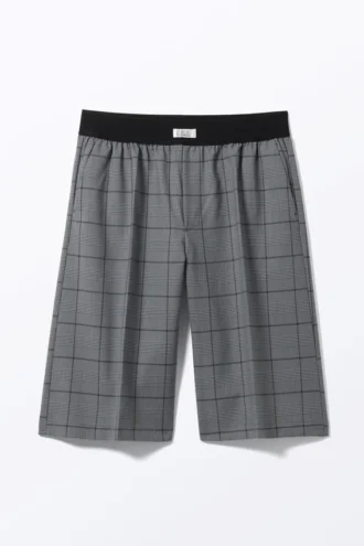 Relaxed Low Waisted Pull-On Shorts – Checked Grey Relaxed Low Waisted Pull-On Shorts – Checked Grey
