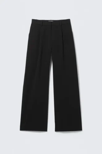 Relaxed Mid Rise Pleated Suiting Trousers – Black