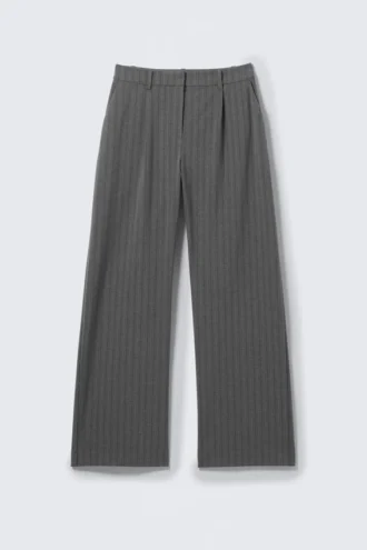Relaxed Mid Rise Pleated Suiting Trousers – Striped Dark Grey Melange