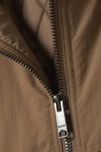Relaxed Nylon Bomber Jacker – Dusty Brown