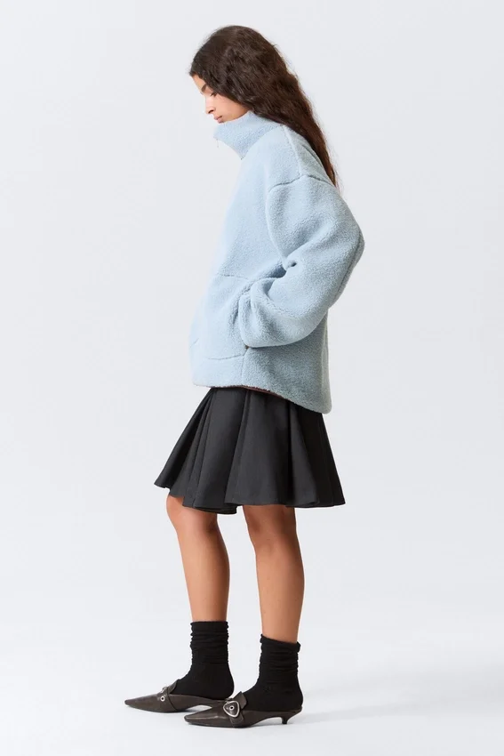 Relaxed Pile Fleece Jacket – Light Blue – Brown Lining Relaxed Pile Fleece Jacket – Light Blue – Brown Lining