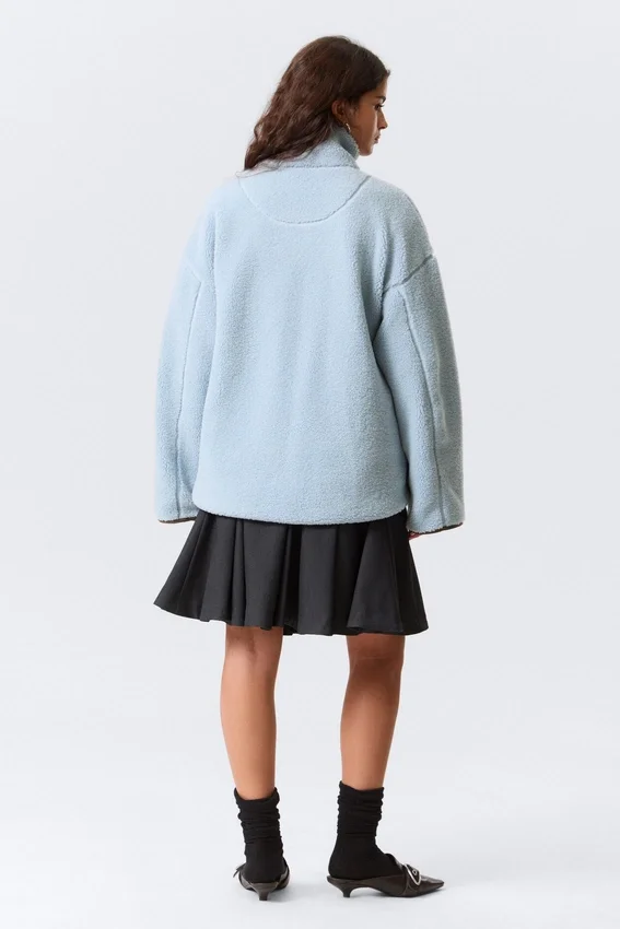 Relaxed Pile Fleece Jacket – Light Blue – Brown Lining Relaxed Pile Fleece Jacket – Light Blue – Brown Lining