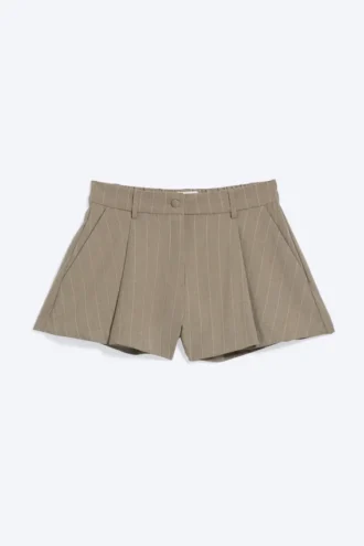 Relaxed Pleated Mini Suiting Shorts – Pinstriped Beige