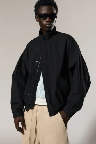 Relaxed Sporty Utility Jacket – Black