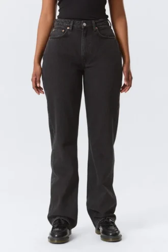 Resolute Curve High Waisted Regular Straight Jeans – Tuned Black – Black