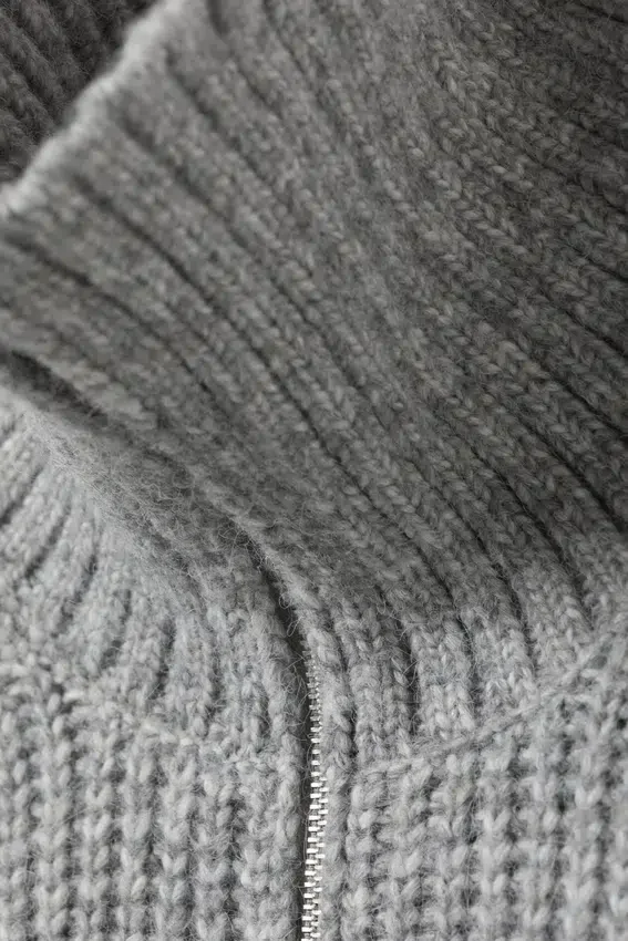 Rib-Knit Half-Zip Turtleneck Sweater – Grey Melange Rib-Knit Half-Zip Turtleneck Sweater – Grey Melange