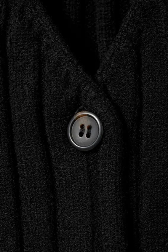 Rib-Knitted V-Neck Vest – Black Rib-Knitted V-Neck Vest – Black