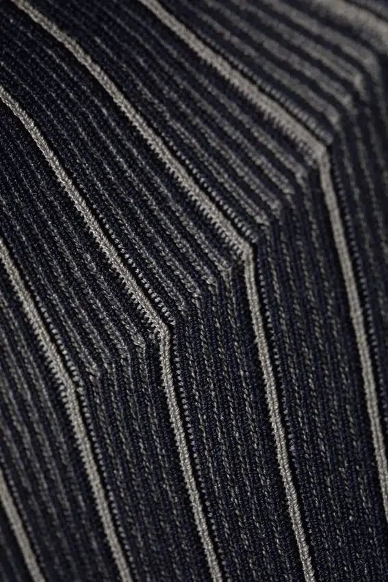 Ribbed Fitted Turtleneck – Dark Blue Stripe Ribbed Fitted Turtleneck – Dark Blue Stripe