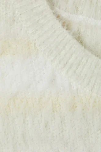 Ribbed Fluffy Vest – White