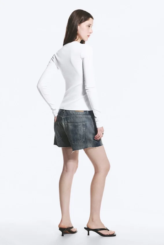 Ribbed Long-Sleeved Cardigan – White Ribbed Long-Sleeved Cardigan – White
