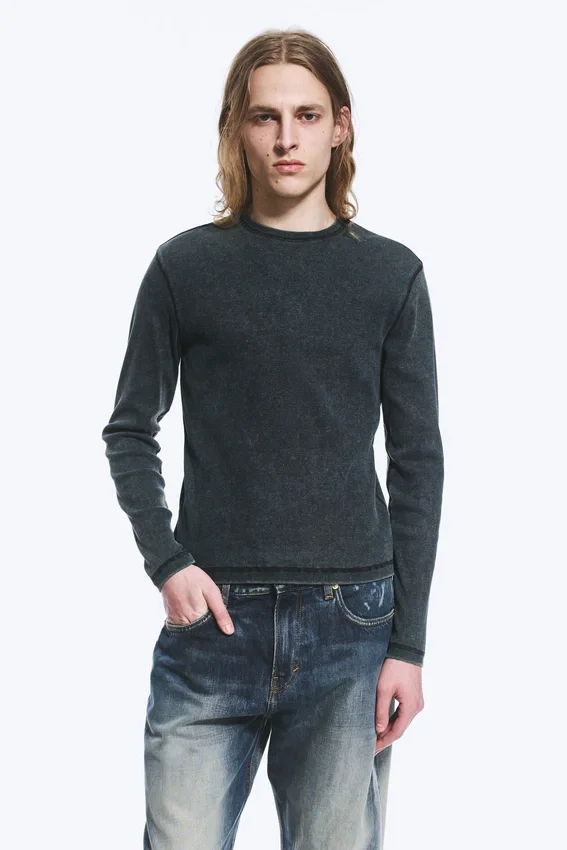 Ribbed Long-Sleeved T-Shirt – Dark Blue Ribbed Long-Sleeved T-Shirt – Dark Blue