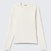 Ribbed Long-Sleeved T-Shirt – Dusty White Ribbed Long-Sleeved T-Shirt – Dusty White
