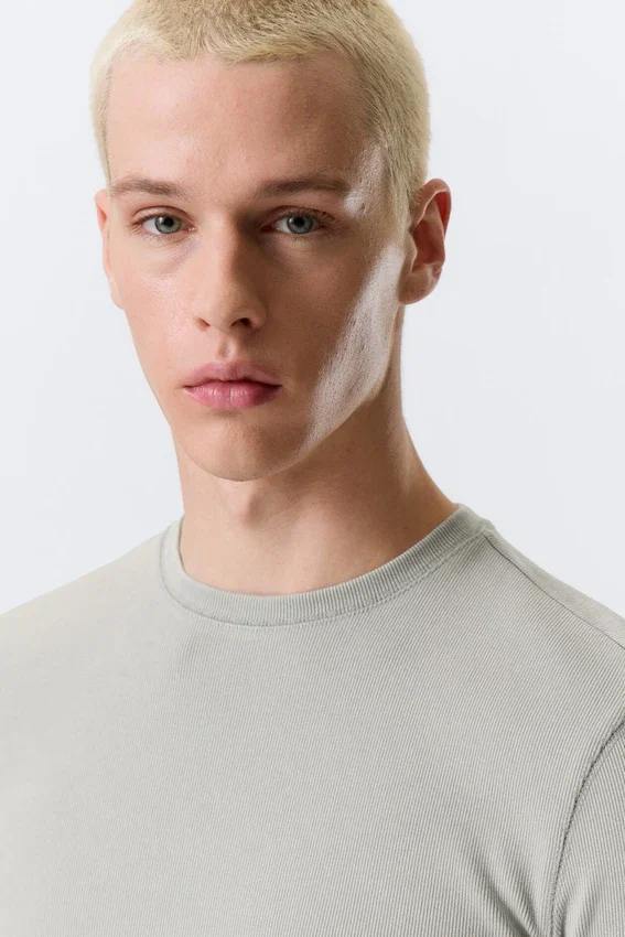 Ribbed Long-Sleeved T-Shirt – Grey Ribbed Long-Sleeved T-Shirt – Grey