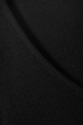 Ribbed Mini Henley Top – Black
