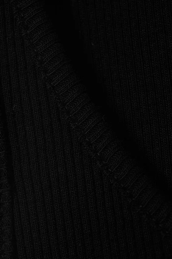 Ribbed Scoop Neck Tank Top – Black Ribbed Scoop Neck Tank Top – Black