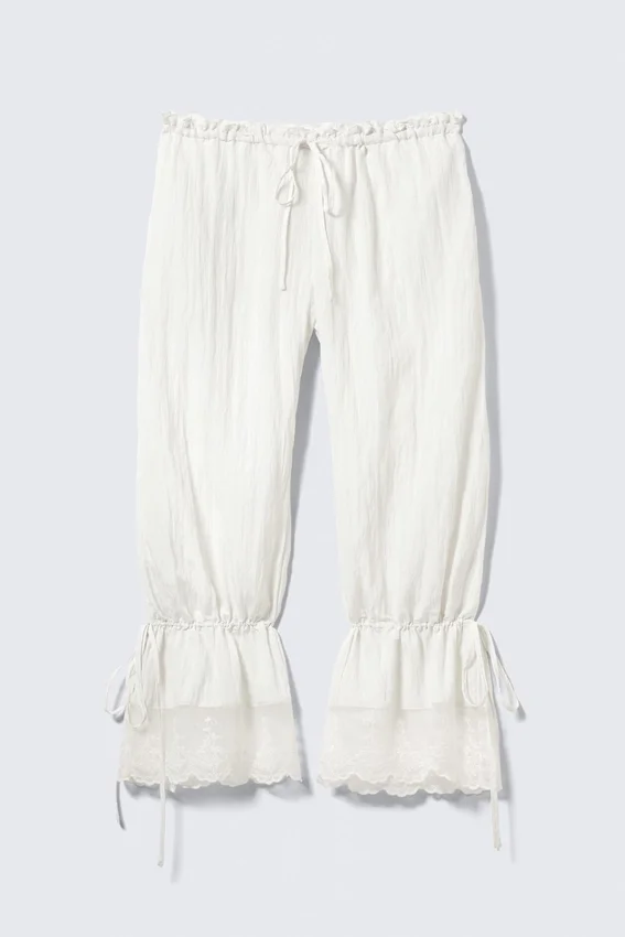 Rosabel Low Rise Loose Lace-Trim Bloomers – White Rosabel Low Rise Loose Lace-Trim Bloomers – White