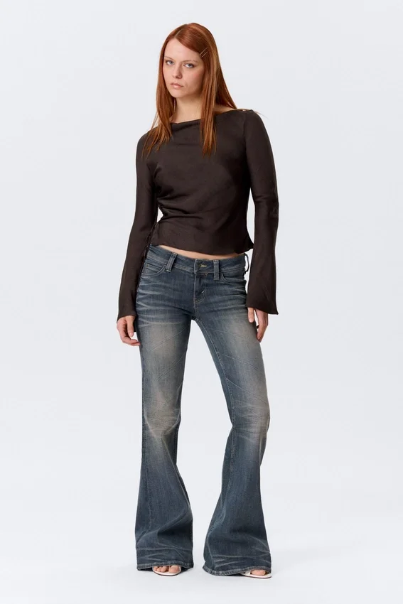 Ruched Boat-Neck Trumpet Sleeve Top – Dark Brown Ruched Boat-Neck Trumpet Sleeve Top – Dark Brown