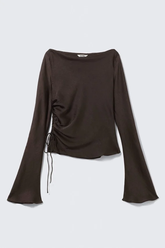 Ruched Boat-Neck Trumpet Sleeve Top – Dark Brown Ruched Boat-Neck Trumpet Sleeve Top – Dark Brown