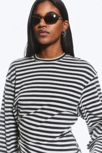 Ruched Long-Sleeved T-Shirt – Black/Grey Stripe