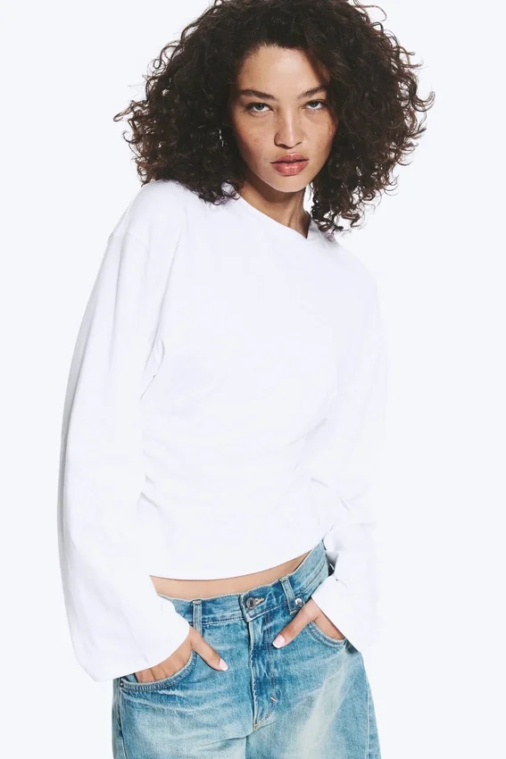 Ruched Long-Sleeved T-Shirt – White Ruched Long-Sleeved T-Shirt – White