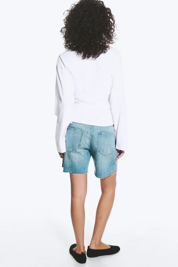 Ruched Long-Sleeved T-Shirt – White Ruched Long-Sleeved T-Shirt – White