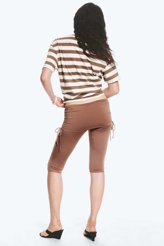 Ruched Regular Capri Pants – Dusty Brown Ruched Regular Capri Pants – Dusty Brown