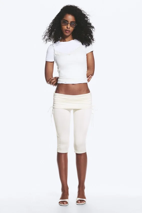 Ruched Regular Capri Pants – White Ruched Regular Capri Pants – White