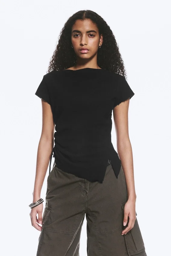 Ruched Short-Sleeved Top – Black Ruched Short-Sleeved Top – Black