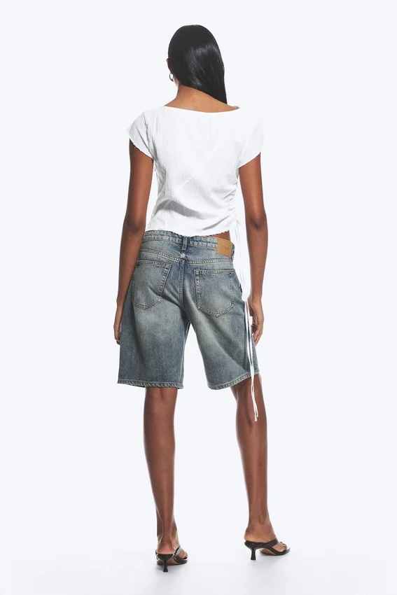 Ruched Short-Sleeved Top – White Ruched Short-Sleeved Top – White