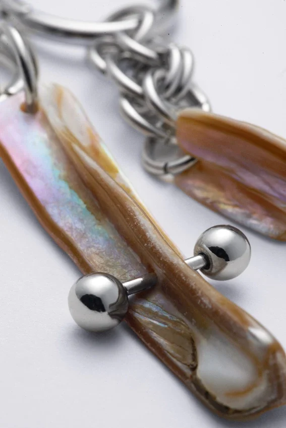 Shell Pendant Earrings – Silver Shell Pendant Earrings – Silver