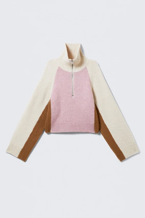 Short Half-Zip Knitted Sweater – Dusty Pink & Cream White Short Half-Zip Knitted Sweater – Dusty Pink & Cream White