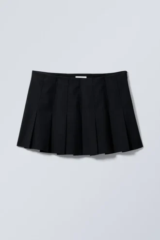 Short Pleated Mini Skirt – Black