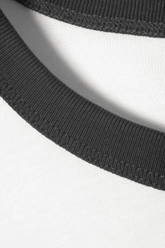 Short-Sleeved Contrast Trim Cotton T-Shirt – Black & White Short-Sleeved Contrast Trim Cotton T-Shirt – Black & White