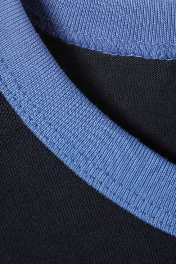 Short-Sleeved Contrast Trim Cotton T-Shirt – Dark Blue – Light Blue Binding Short-Sleeved Contrast Trim Cotton T-Shirt – Dark Blue – Light Blue Binding