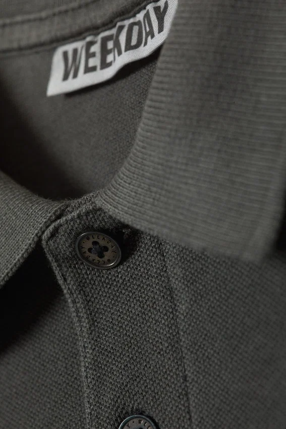 Short-Sleeved Cotton Piqua Polo Shirt – Dark Grey Short-Sleeved Cotton Piqua Polo Shirt – Dark Grey