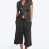 Short-Sleeved Crinkle Shirt – Dark Grey Short-Sleeved Crinkle Shirt – Dark Grey