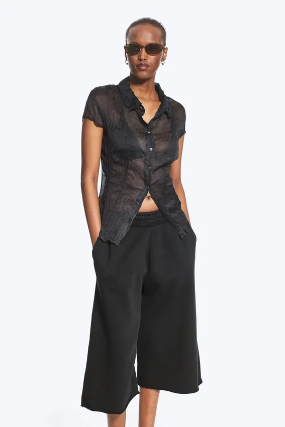Short-Sleeved Crinkle Shirt – Dark Grey Short-Sleeved Crinkle Shirt – Dark Grey