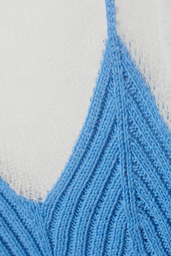 Short-Sleeved Knitted Layered Top – White & Blue Short-Sleeved Knitted Layered Top – White & Blue