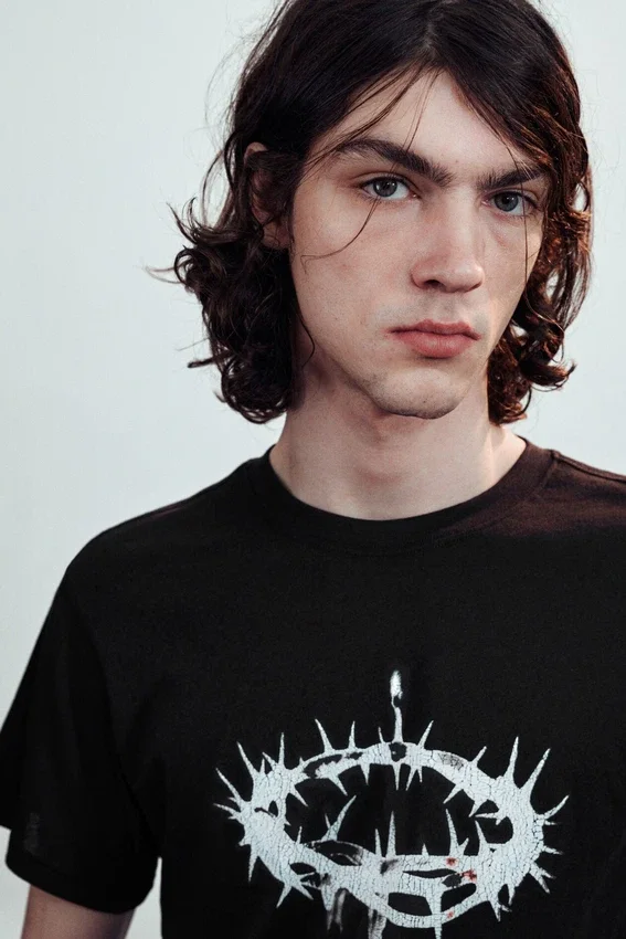 Short-Sleeved Printed T-Shirt – Black – Thorn Crown Short-Sleeved Printed T-Shirt – Black – Thorn Crown