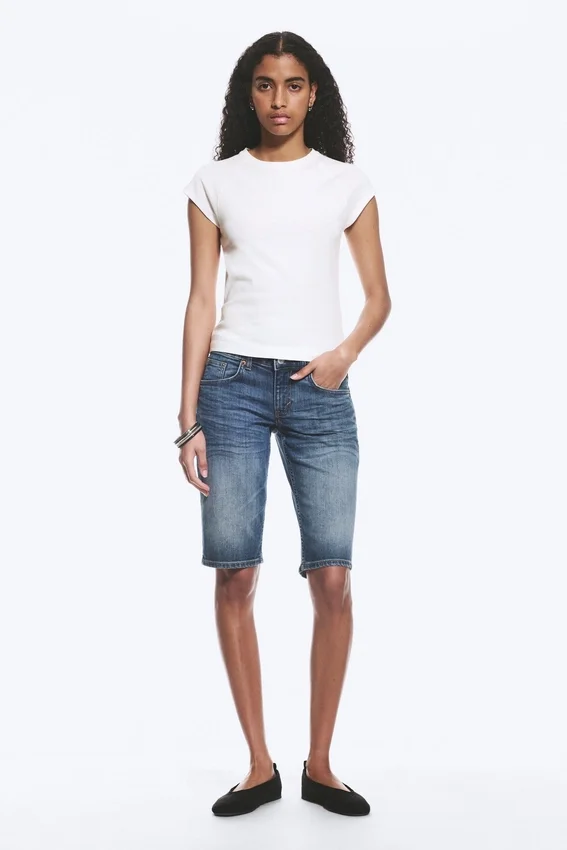 Short-Sleeved Raglan T-Shirt – Off-White Short-Sleeved Raglan T-Shirt – Off-White