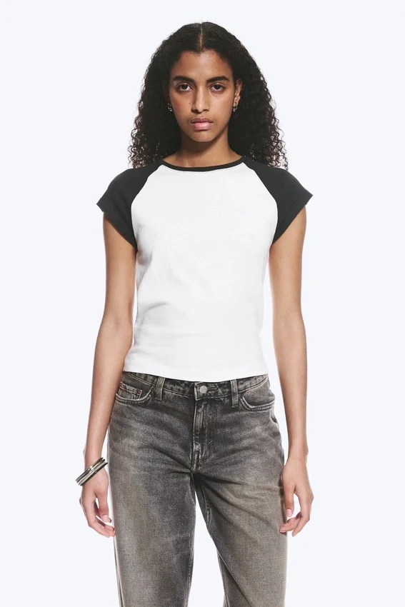 Short-Sleeved Raglan T-Shirt – White/Dark Grey Short-Sleeved Raglan T-Shirt – White/Dark Grey