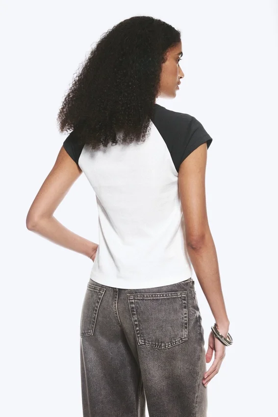 Short-Sleeved Raglan T-Shirt – White/Dark Grey Short-Sleeved Raglan T-Shirt – White/Dark Grey