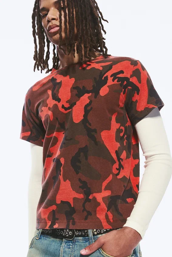 Shrunken Double Layered T-Shirt – Red Camouflage Shrunken Double Layered T-Shirt – Red Camouflage