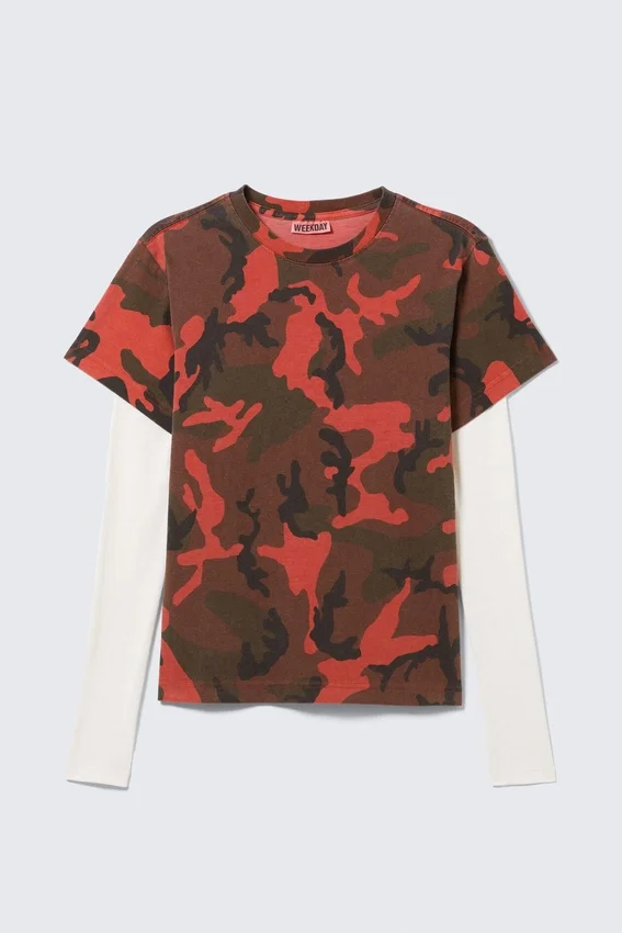 Shrunken Double Layered T-Shirt – Red Camouflage Shrunken Double Layered T-Shirt – Red Camouflage