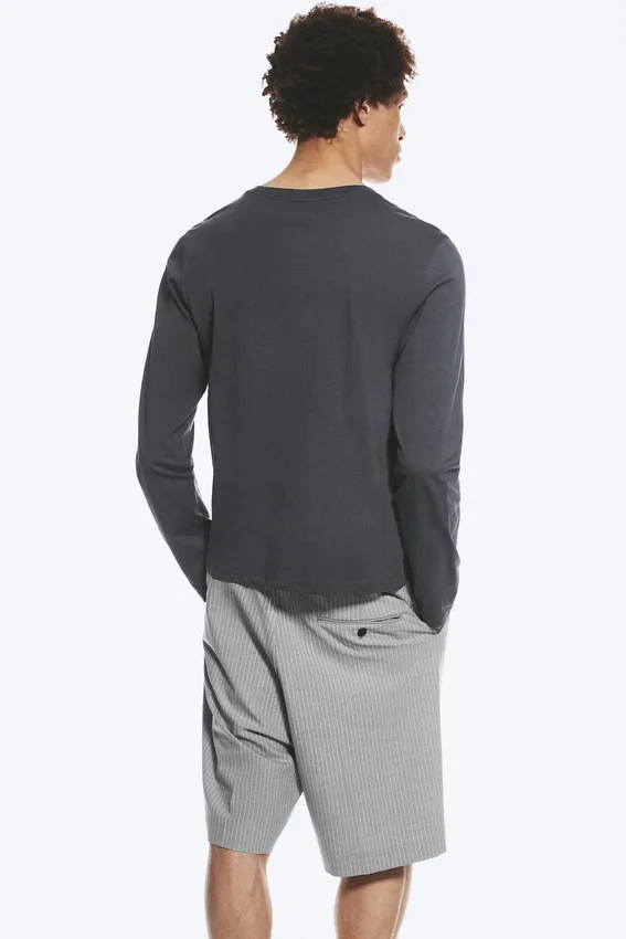 Shrunken Long-Sleeved Cotton T-Shirt – Dark Grey Shrunken Long-Sleeved Cotton T-Shirt – Dark Grey