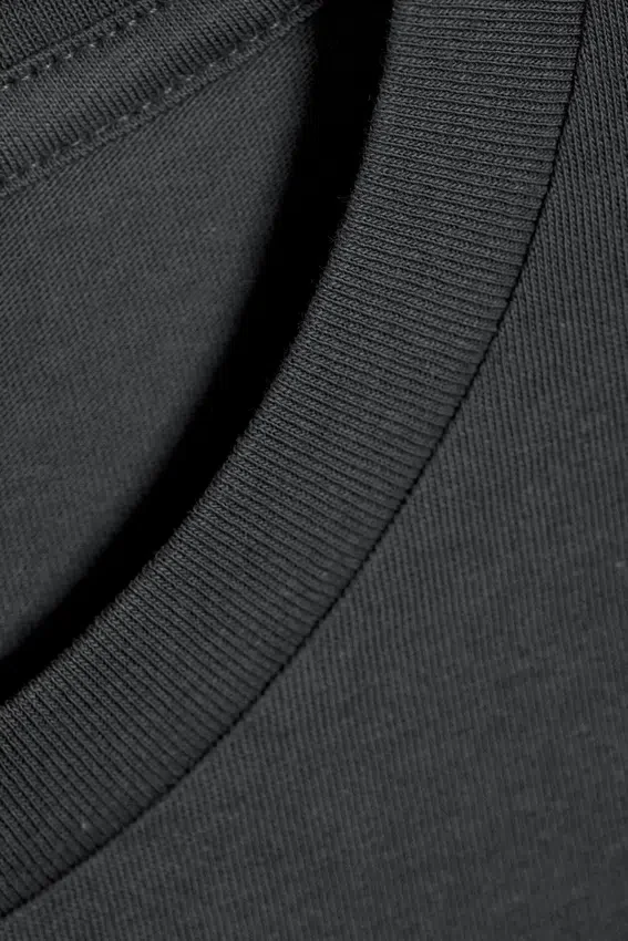 Shrunken Long-Sleeved Cotton T-Shirt – Dark Grey Shrunken Long-Sleeved Cotton T-Shirt – Dark Grey