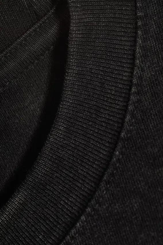 Shrunken Short-Sleeved Cotton T-Shirt – Worn Black Shrunken Short-Sleeved Cotton T-Shirt – Worn Black